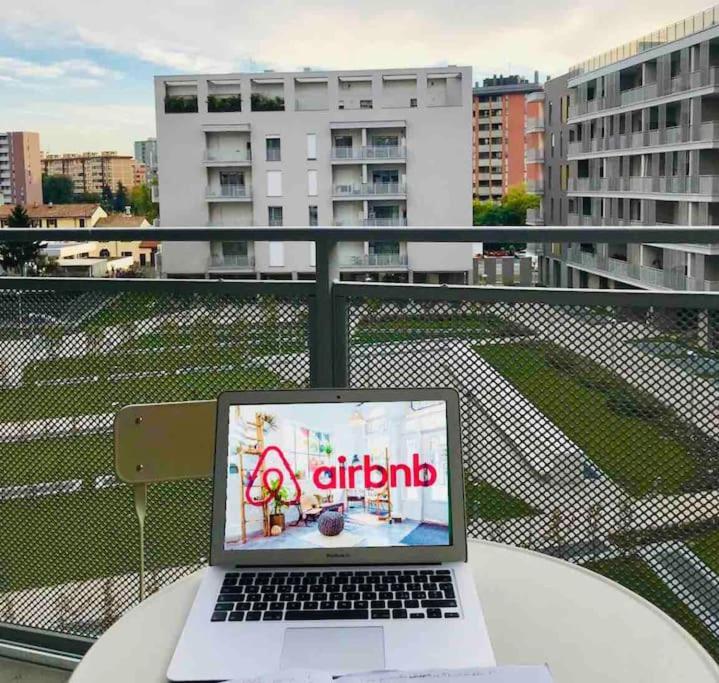 Luxury 3 Bedroom Apartment 100 Mq Next To Rho Fiera And San Siro Milaan Buitenkant foto
