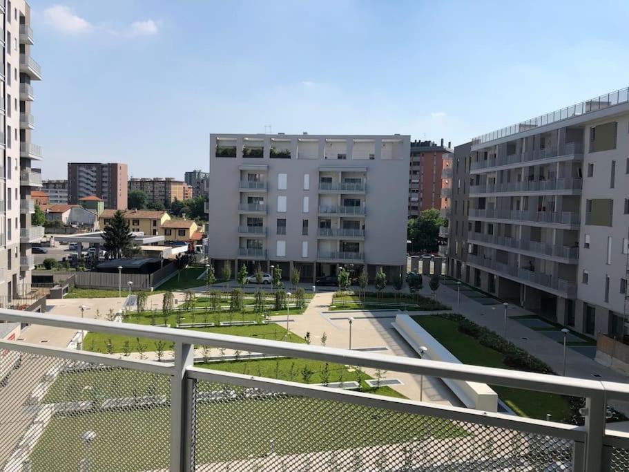 Luxury 3 Bedroom Apartment 100 Mq Next To Rho Fiera And San Siro Milaan Buitenkant foto