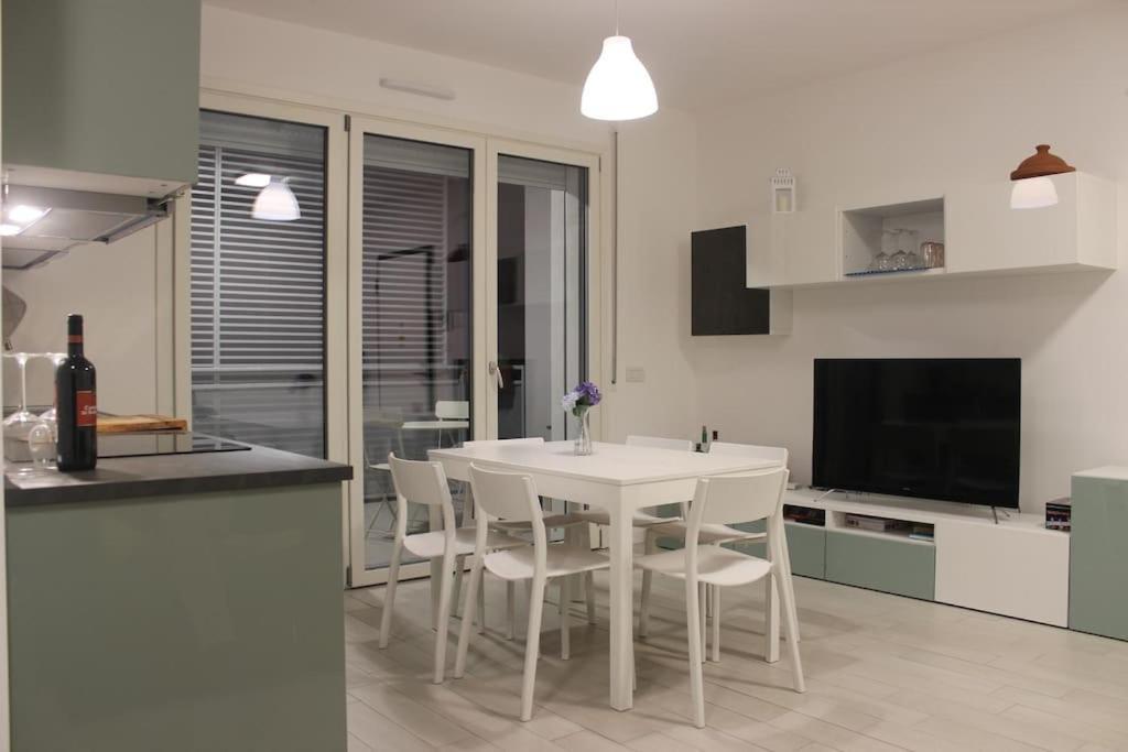 Luxury 3 Bedroom Apartment 100 Mq Next To Rho Fiera And San Siro Milaan Buitenkant foto